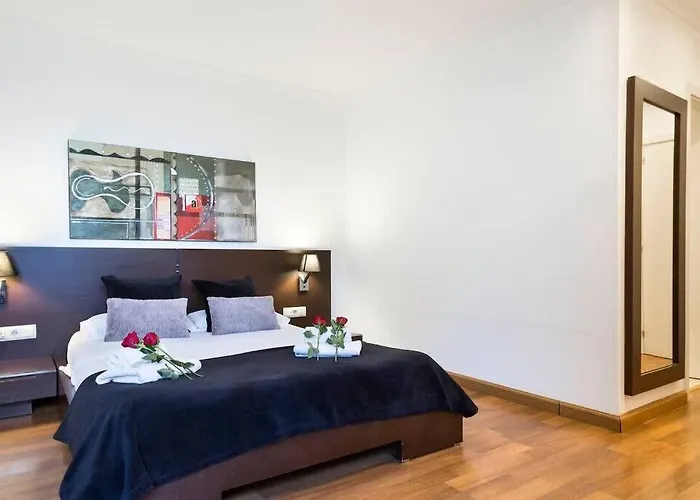 Collection - Central And Elegant 4 Bedroom By Placa Catalunya